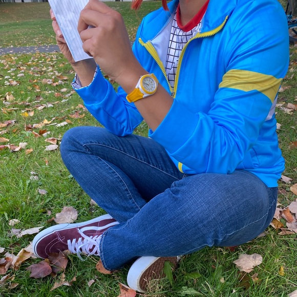 Stranger Things -Maxine Mayfield Season 4 Costume w/Watch and Cassette Player - Picture 5 of 5